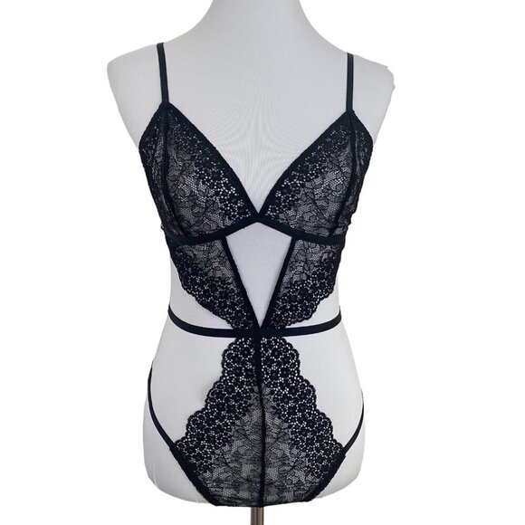 Victoria's Secret Very Sexy Strappy Lace Teddy, Chantilly Black Thong Back Small - Picture 1 of 8